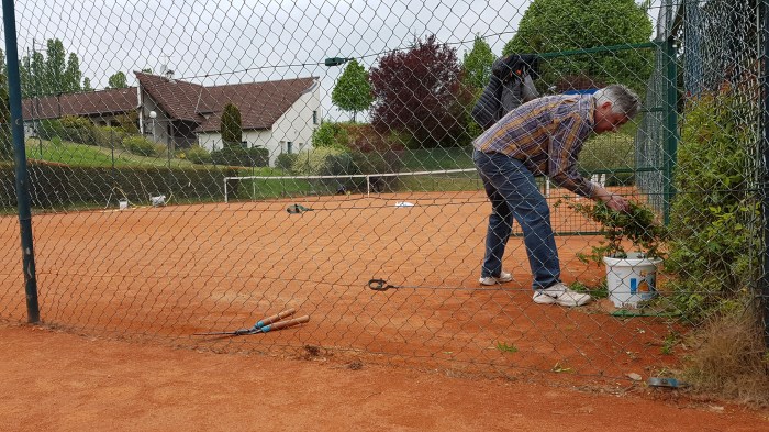 nettoyage terre battue